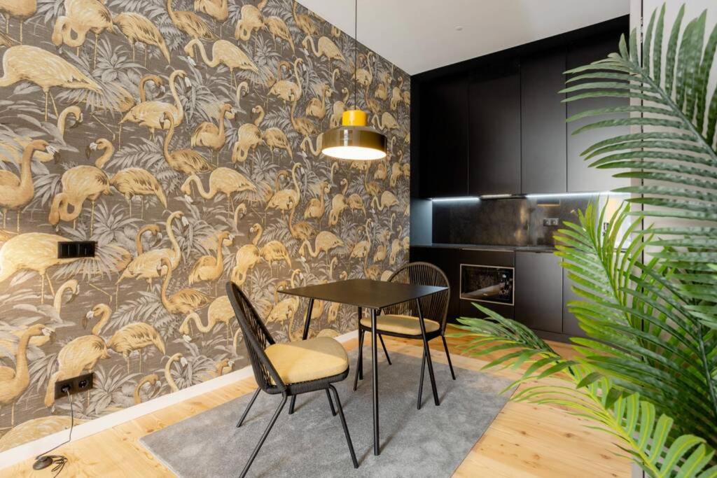 Boutique Rentals-Art & Charm II Apt W/ Terrace Porto Eksteriør billede