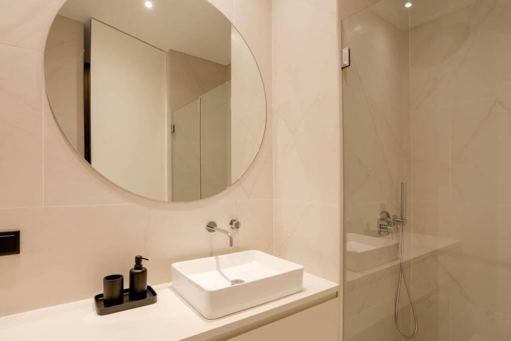 Boutique Rentals-Art & Charm II Apt W/ Terrace Porto Eksteriør billede
